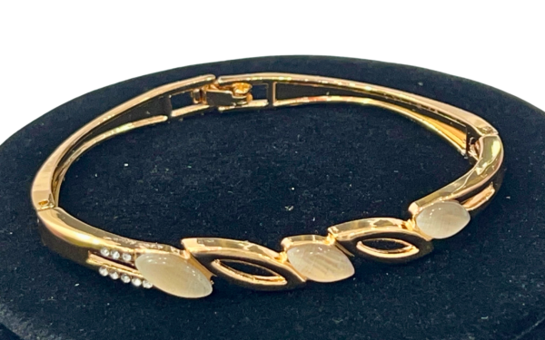 Korean stone Women Bracelet - Image 7