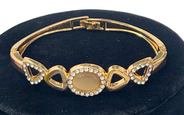 Korean stone Women Bracelet - Image 9